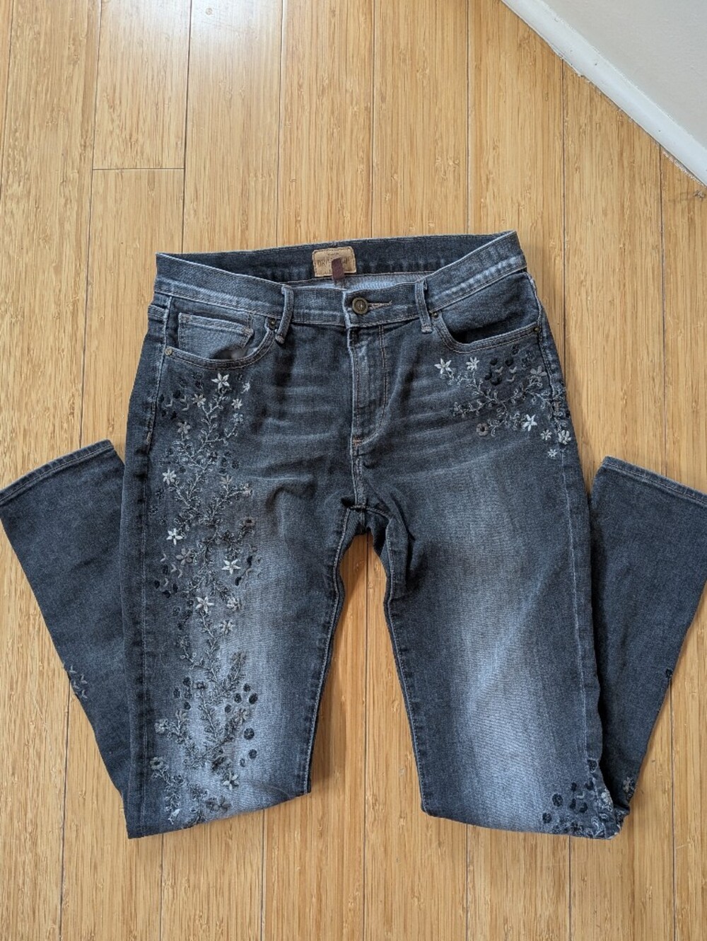 Driftwood Marilyn Embroidered Faded Black Skinny Jeans Waist 27